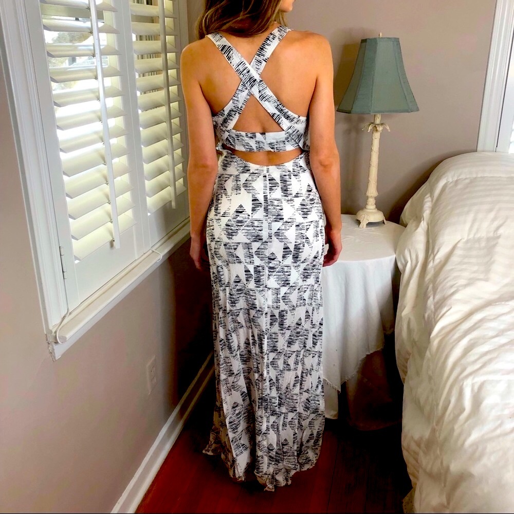 3 LEFT XXS-S Stretchy Chic Lined Slit Black White Spring Beach Maxi Dress - Picture 4 of 4